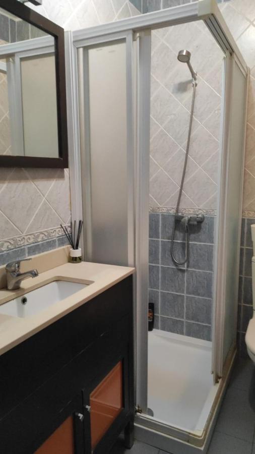 Convenient Rooms - Ferry, Train & Bus Station - Algeciras Buitenkant foto